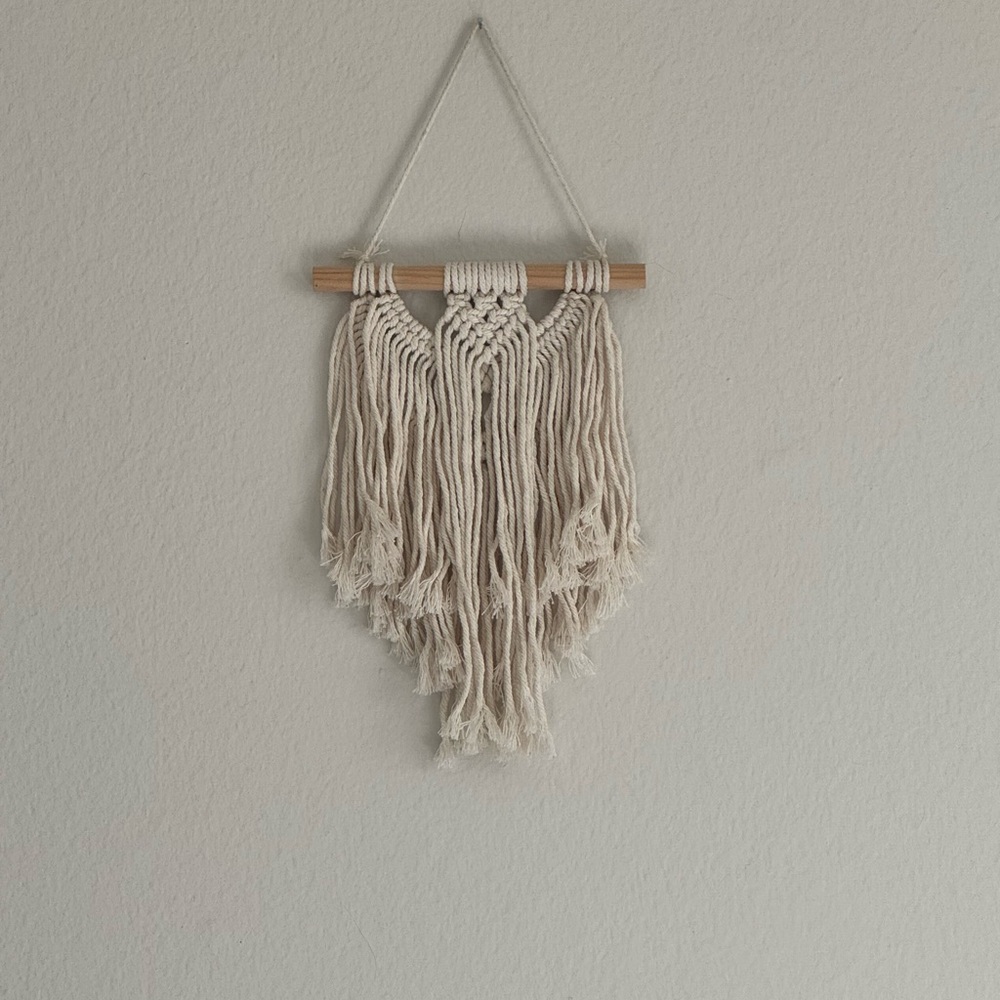 Small Cream Macrame Wall Hanging